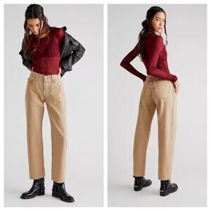 NWT Levis Jeans Premium Fresh 90’s Straight Leg Loose Fit Brown Cherry Tag  31